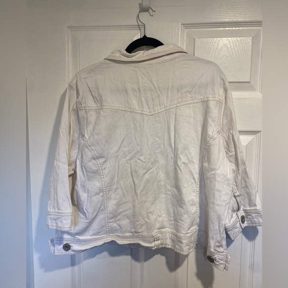 MXM Womens Plus White Denim Jacket with 3/4 Sleeves - Picture 5 of 8